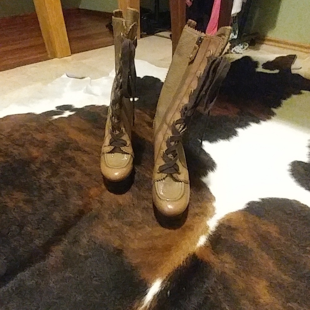Lace up boots